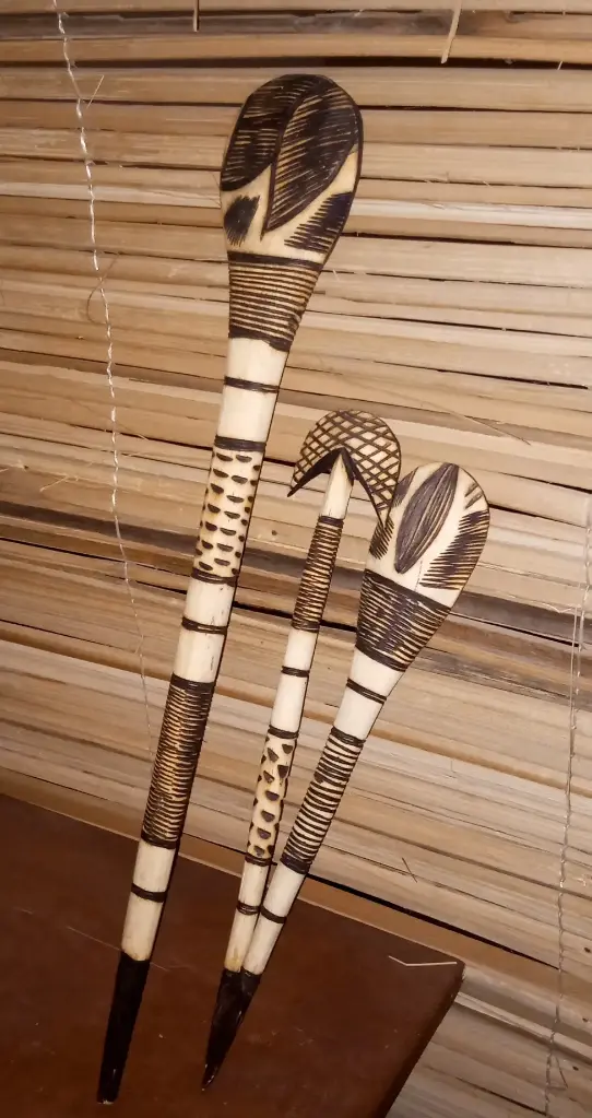 [FURN_0006] Ustensile Malien